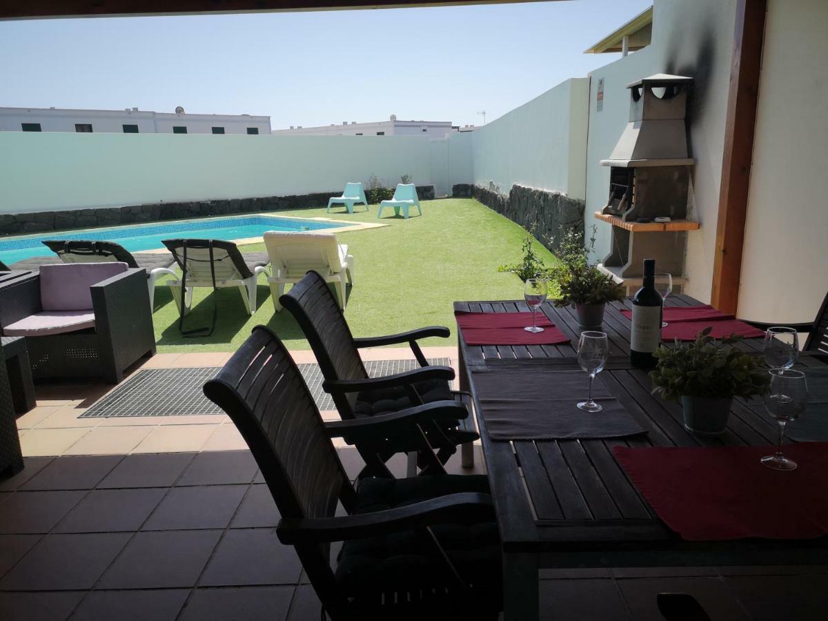 Villaantonia Private Huge Heated Pool And Super Fast Wifi Playa Blanca  Eksteriør billede